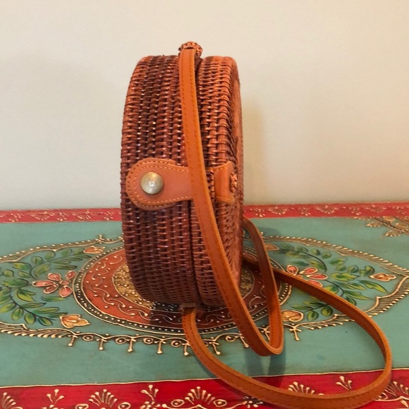 Handbag - Picture 2 of 3